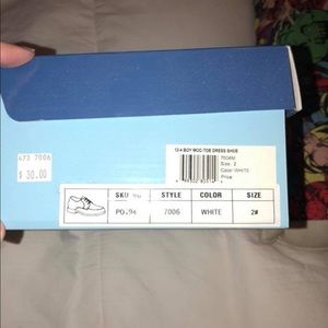 Boys White Dress Shoes Size 2